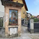 Residenza Silvana B Giardino On The Ground Floor With Parking *