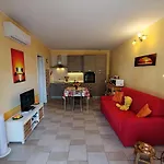 Appartement Residenza Silvana B Giardino On The Ground Floor With Parking *