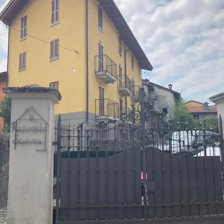 Apartamento Residenza Silvana B Giardino On The Ground Floor With Parking