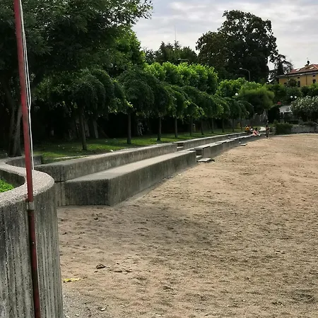 Residenza Silvana B Giardino On The Ground Floor With Parking