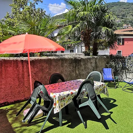 Residenza Silvana B Giardino On The Ground Floor With Parking Apartment *