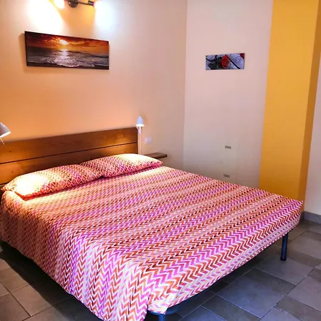 Residenza Silvana B Giardino On The Ground Floor With Parking