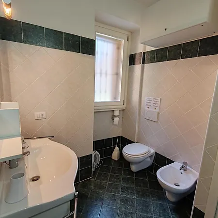 Residenza Silvana B Giardino On The Ground Floor With Parking