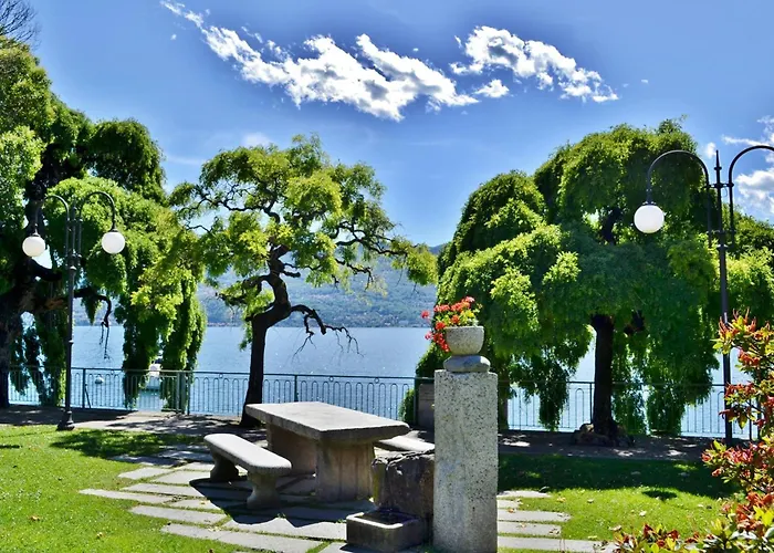 Lejlighed Residenza Silvana B Giardino On The Ground Floor With Parking Verbania