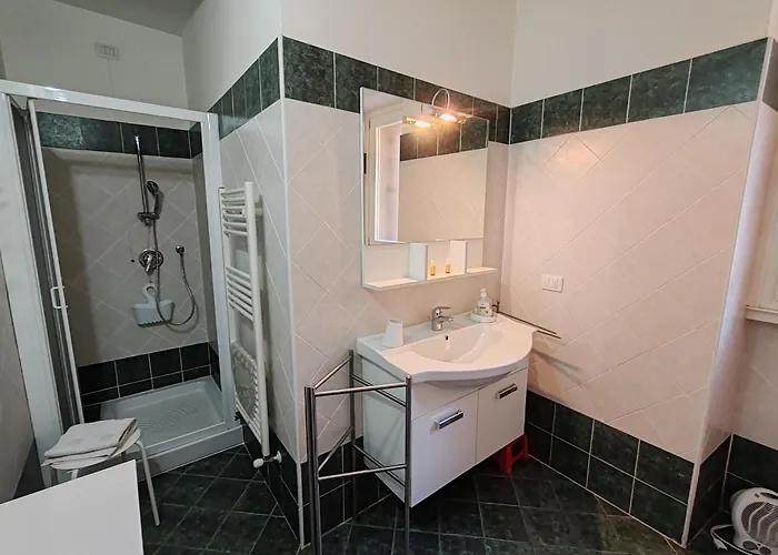 Residenza Silvana B Giardino On The Ground Floor With Parking *