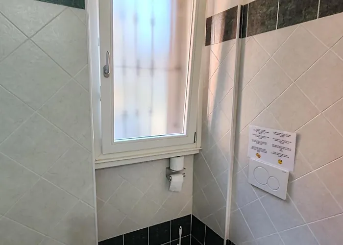 Lejlighed Residenza Silvana B Giardino On The Ground Floor With Parking Verbania